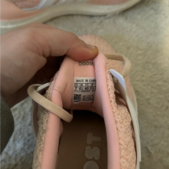 Ultraboost - Picture 3 of 4